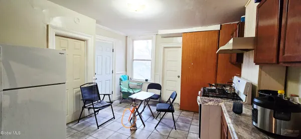 $325,000 | 61 Grand Street, Albany, NY 12207