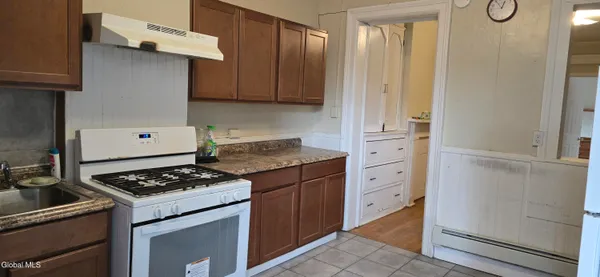 $325,000 | 61 Grand Street, Albany, NY 12207