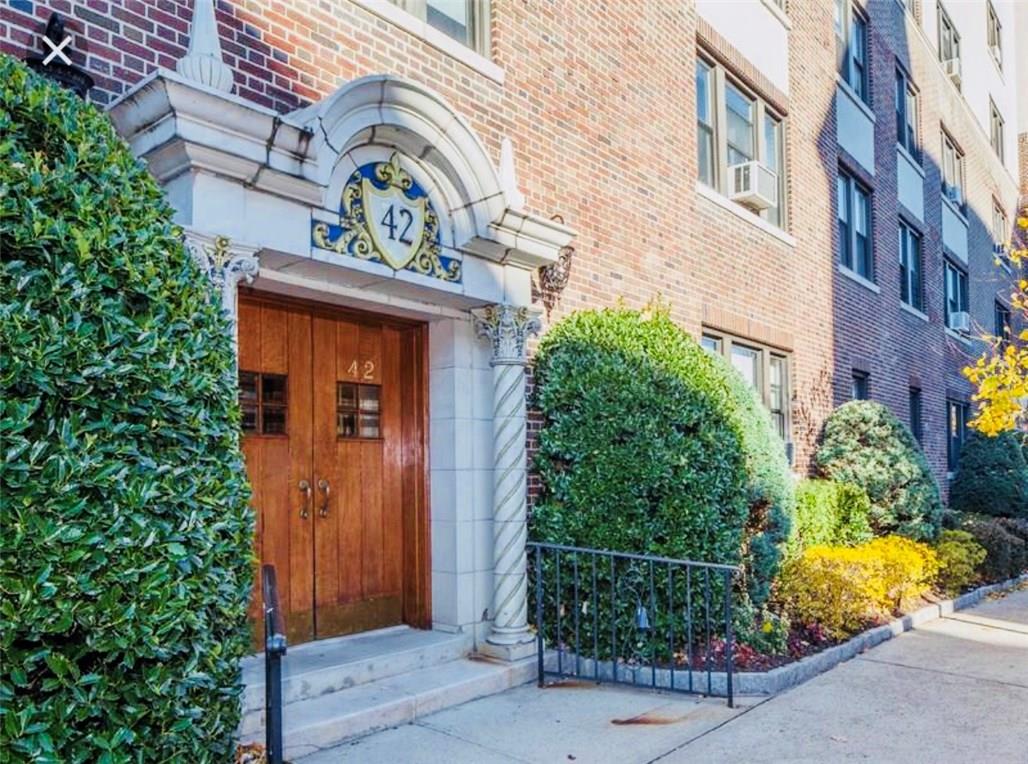 42 Pondfield Road, Unit 2E Bronxville, NY 10708 - Photo 1 of 1 Gallery Image 1