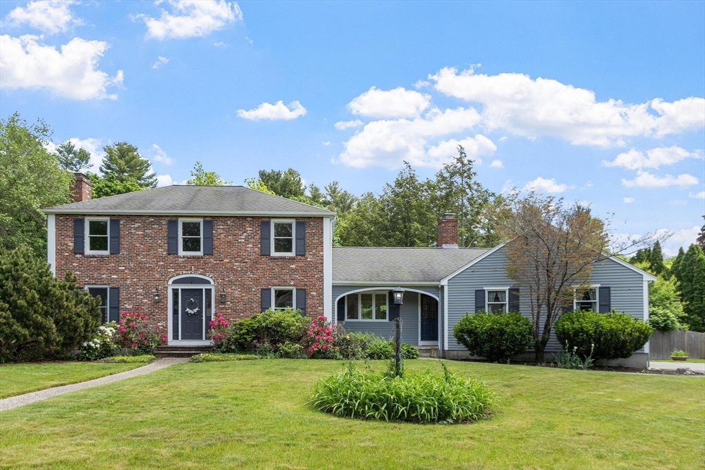 2 Rourke Lane Lynnfield, MA 01940 - Photo 2 of 40