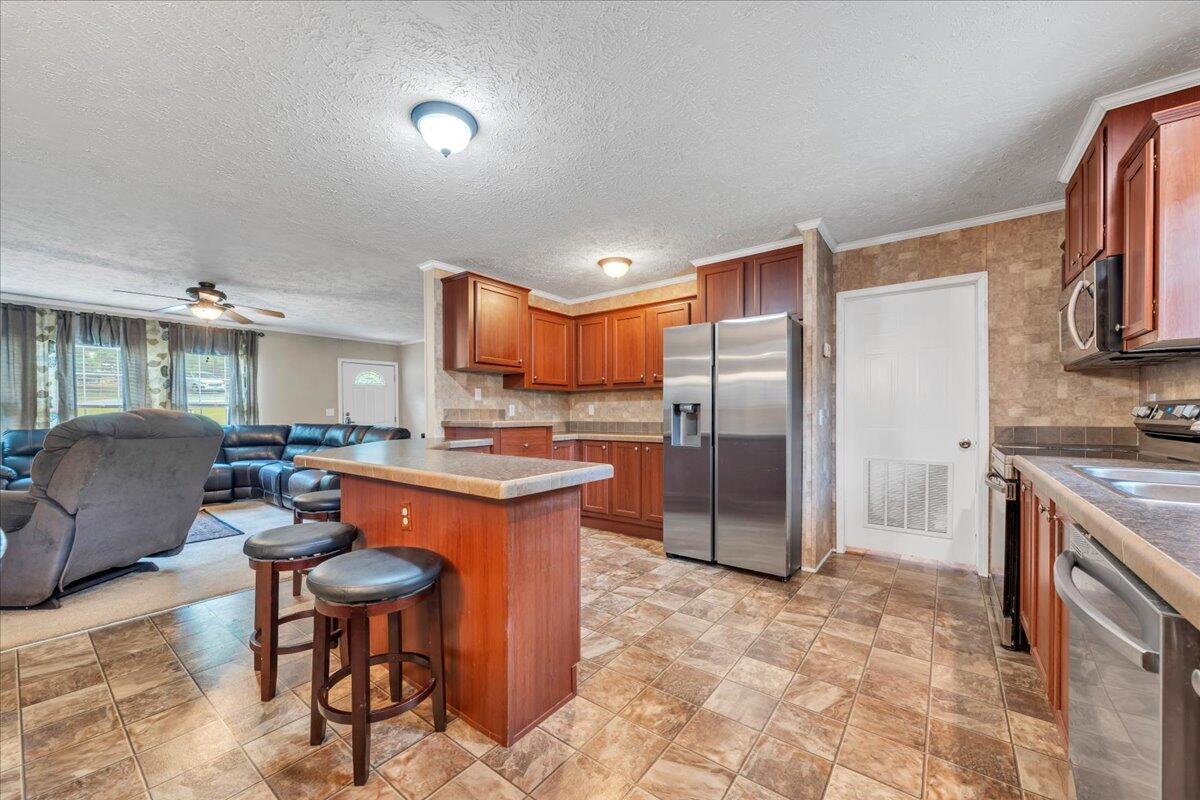 2744 Rutrough Road Southeast Roanoke, VA 24014 - Photo 9 of 31 14-MIB02179