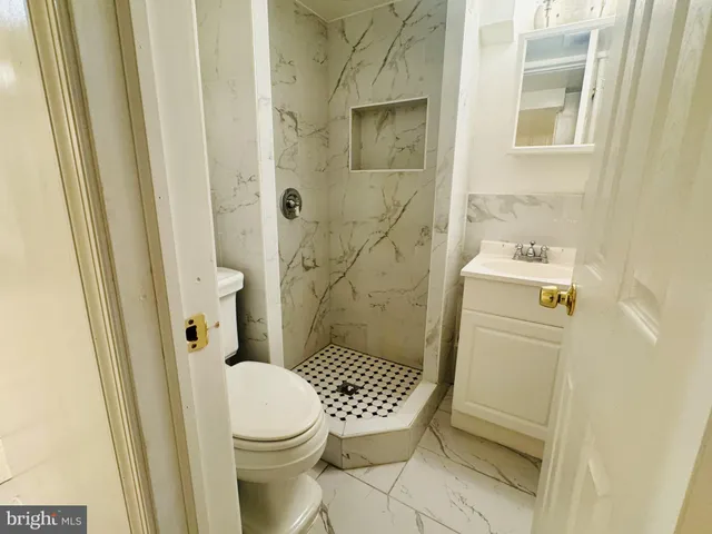 $2,350 | 4118 Buena Vista Avenue, Baltimore, MD 21211