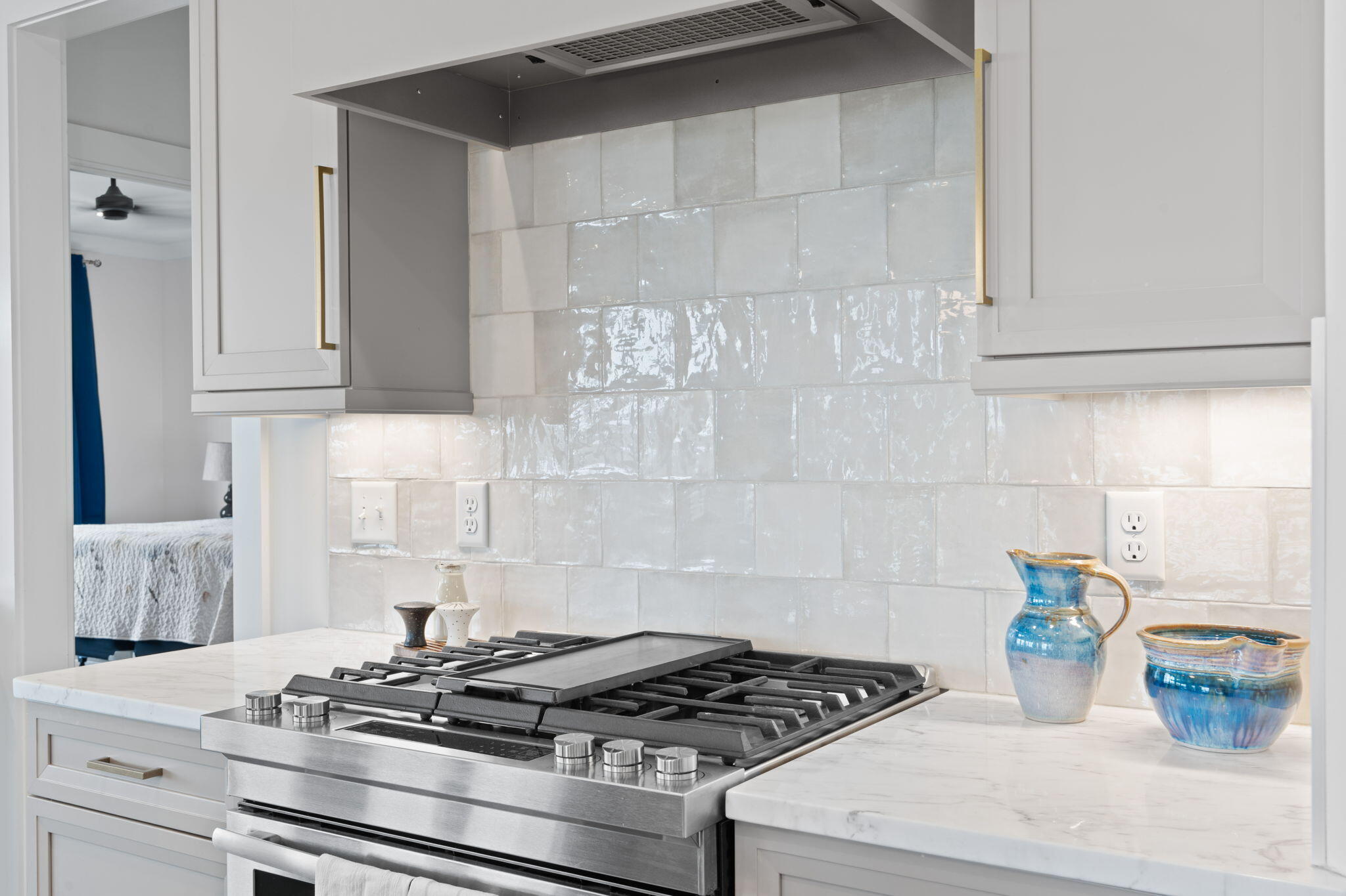 574 Whitehall Road Chattanooga, TN 37405 - Photo 12 of 41 16-web-or-mls-Whitehall-Bekah C-16