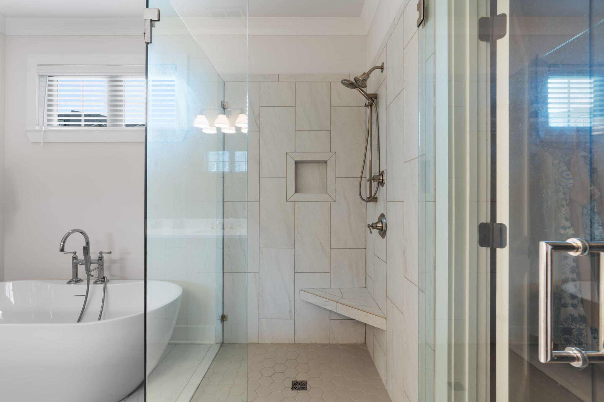 574 Whitehall Road Chattanooga, TN 37405 - Photo 21 of 41 24-web-or-mls-Whitehall-Bekah C-24