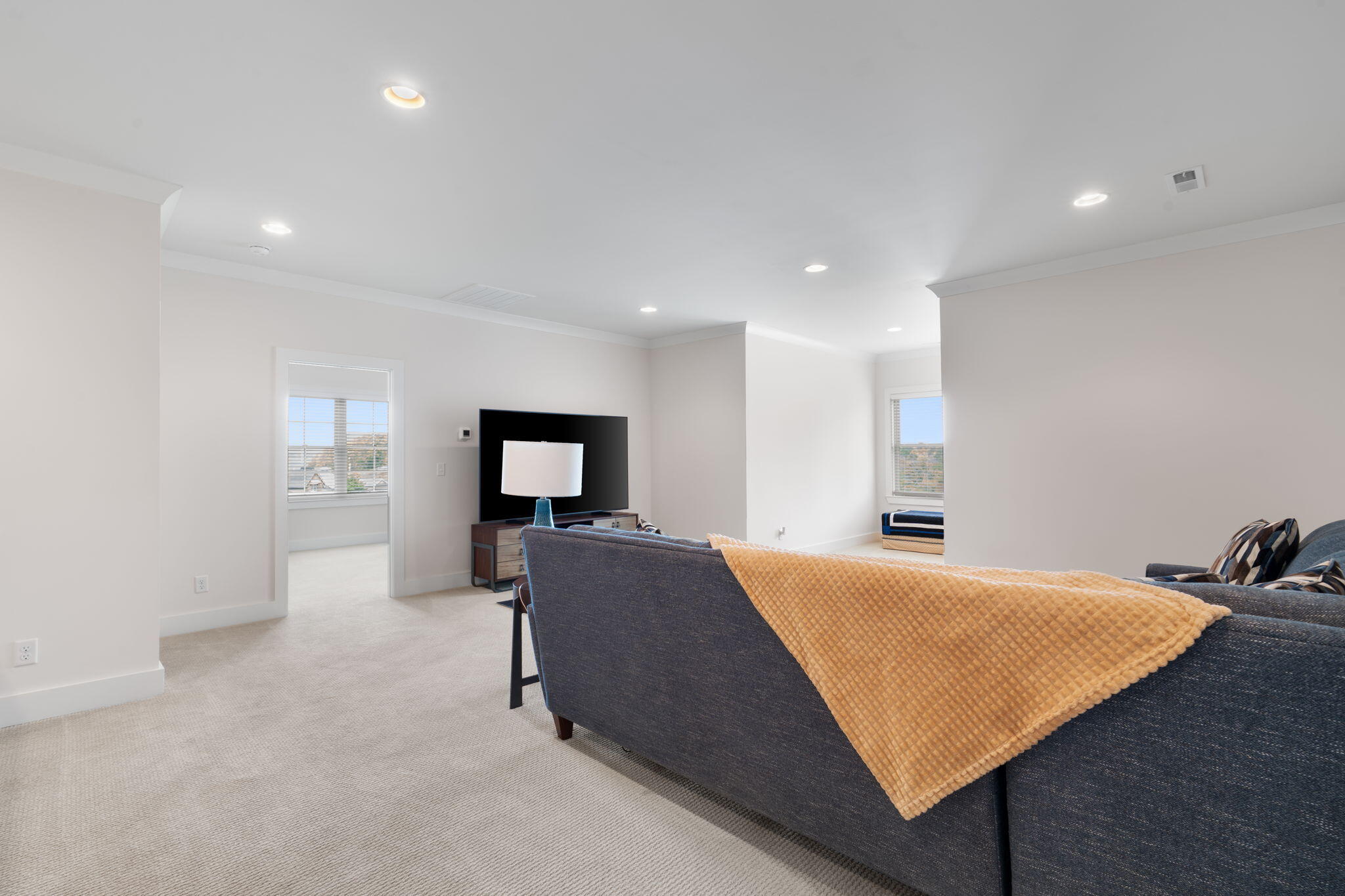 574 Whitehall Road Chattanooga, TN 37405 - Photo 32 of 41 32-web-or-mls-Whitehall-Bekah C-32