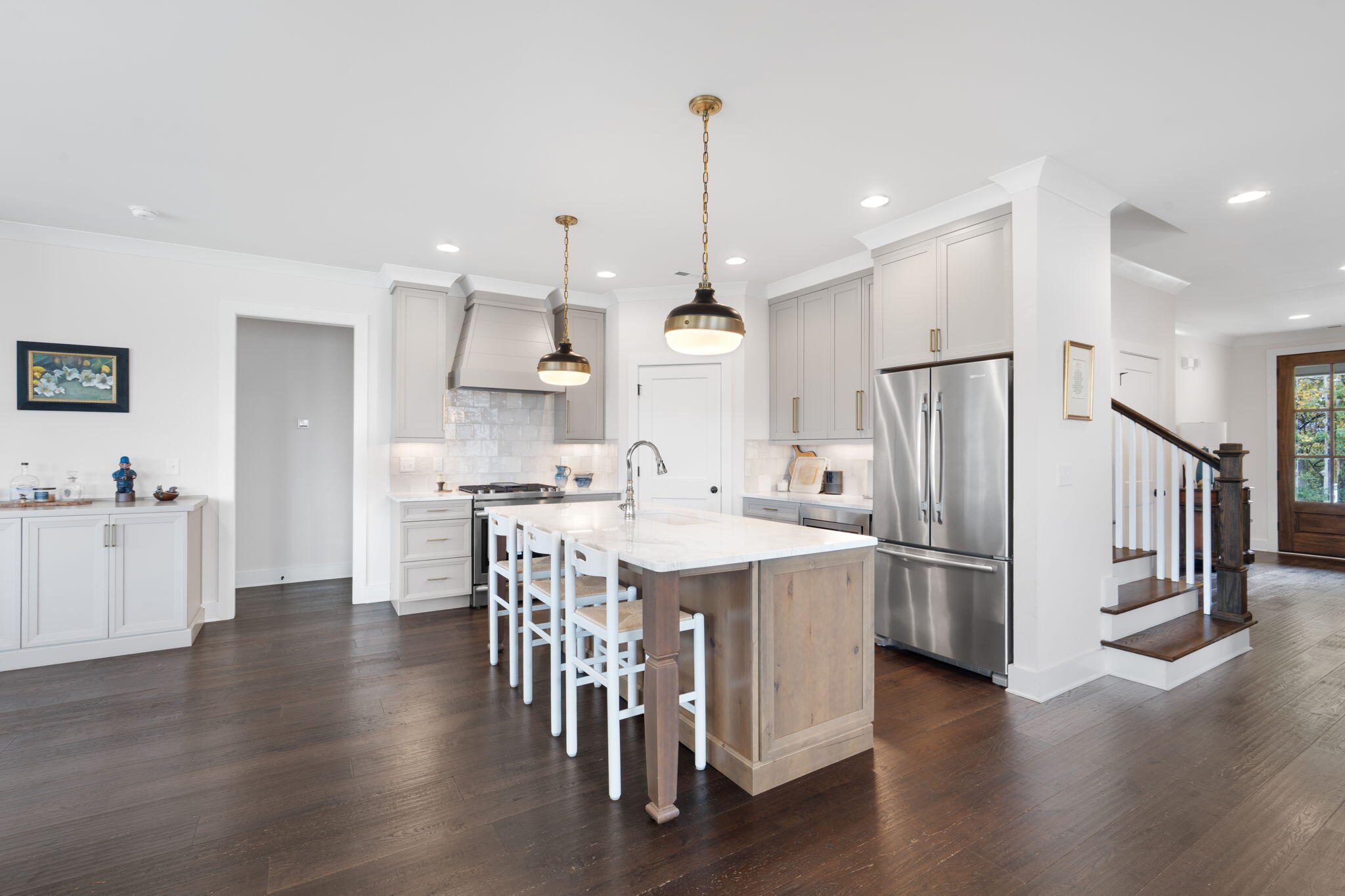 574 Whitehall Road Chattanooga, TN 37405 - Photo 9 of 41 13-web-or-mls-Whitehall-Bekah C-13