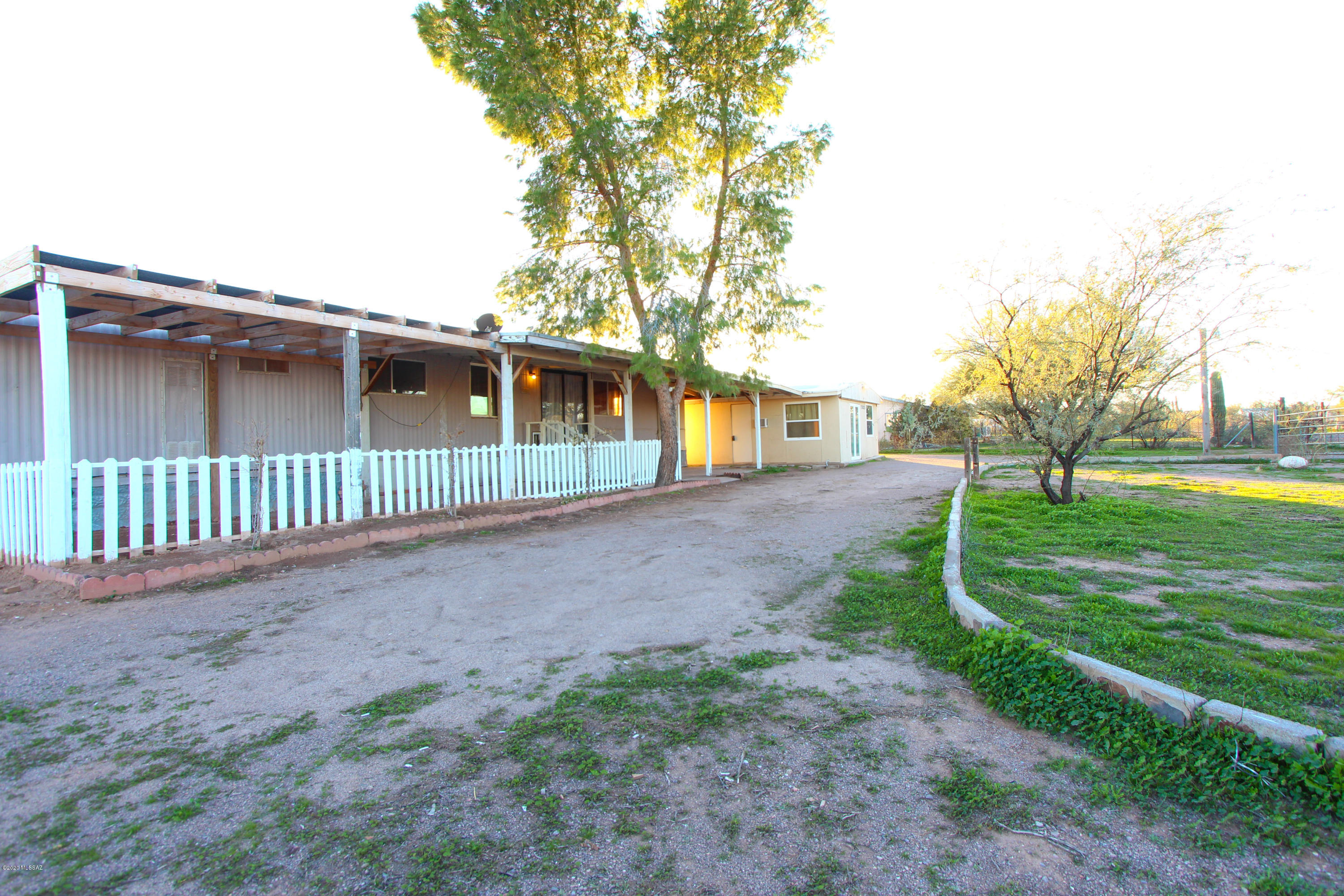 17625 West Babocomari Road Marana, AZ 85653 - Photo 3 of 14 Gallery Image 3