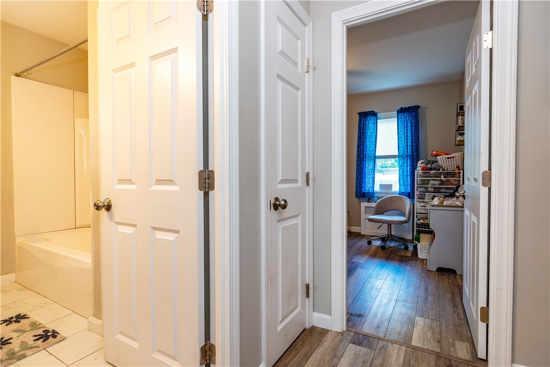 220 Alvin Street Warwick, RI 02886 - Photo 25 of 45