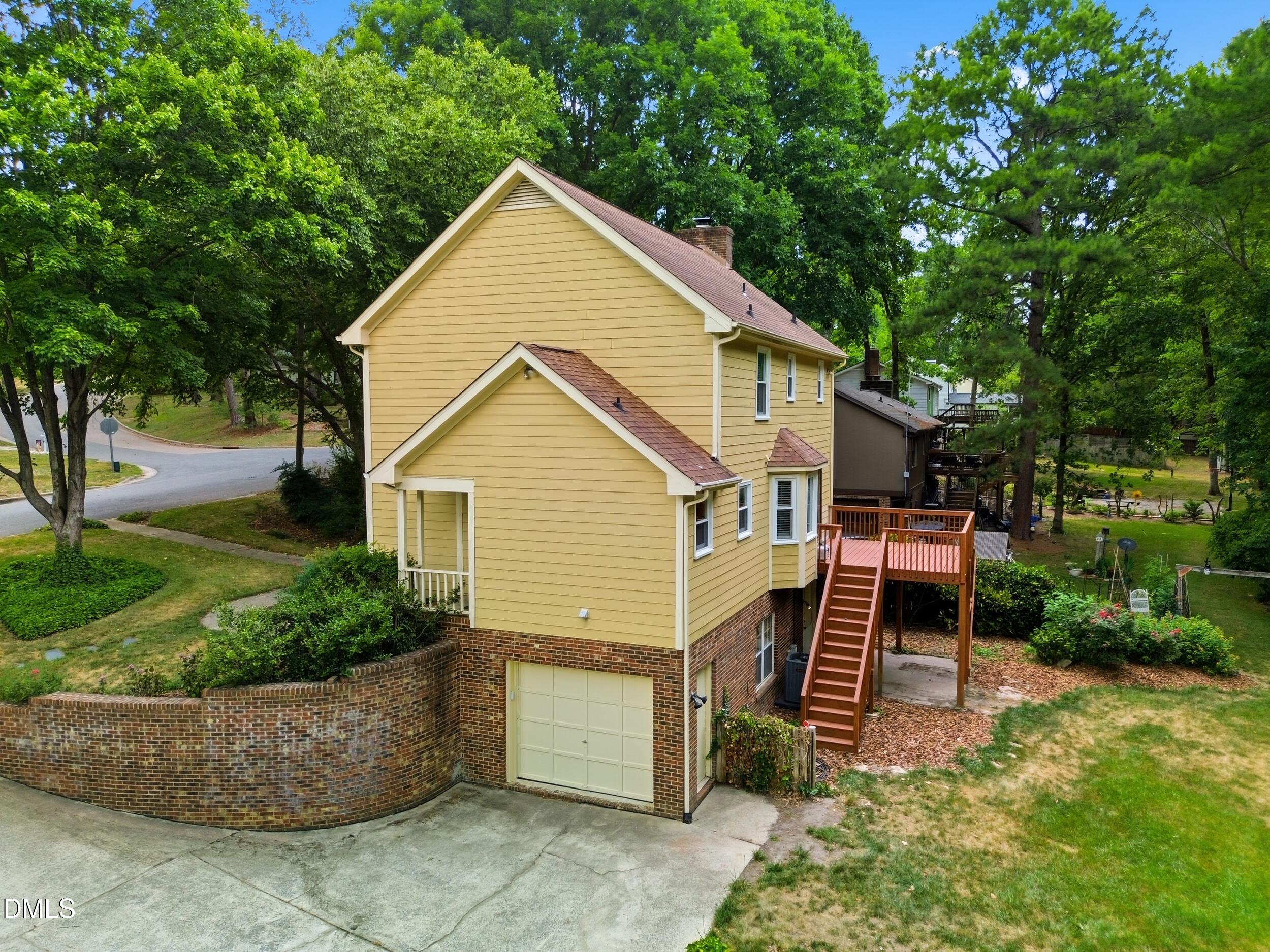 7312 Deer Track Drive Raleigh, NC 27613 - Photo 36 of 43