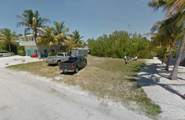 $1,400,000 | 155 Gulfview Drive, Islamorada, FL 33036