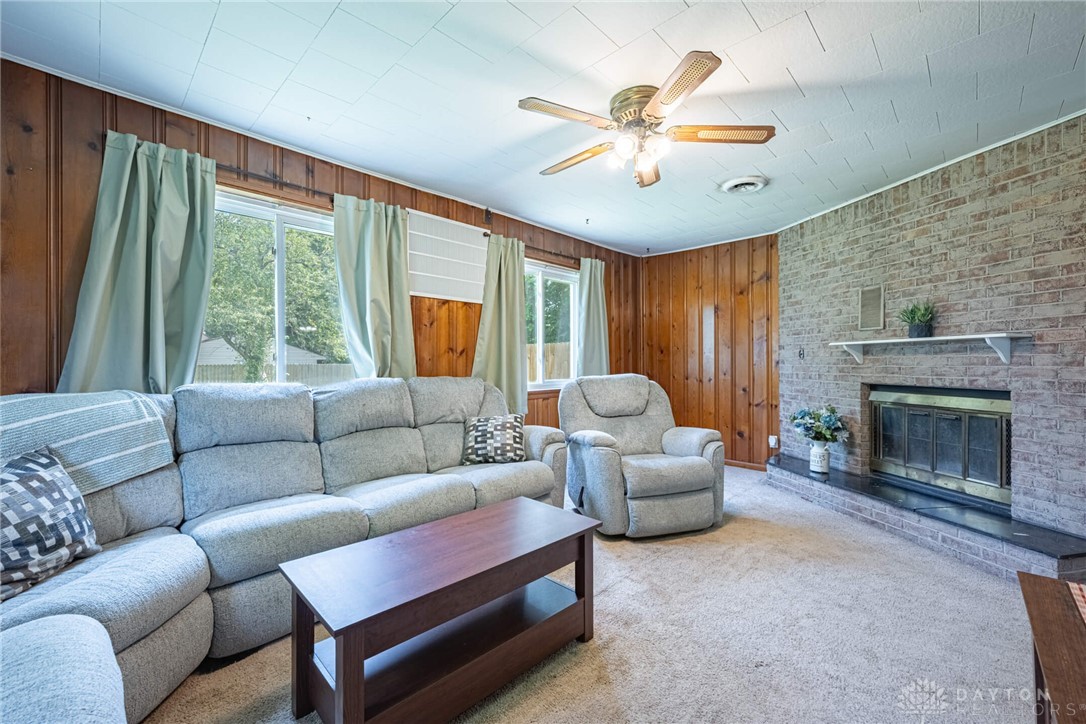 2309 Cottingham Road North Springfield, OH 45502 - Photo 5 of 24