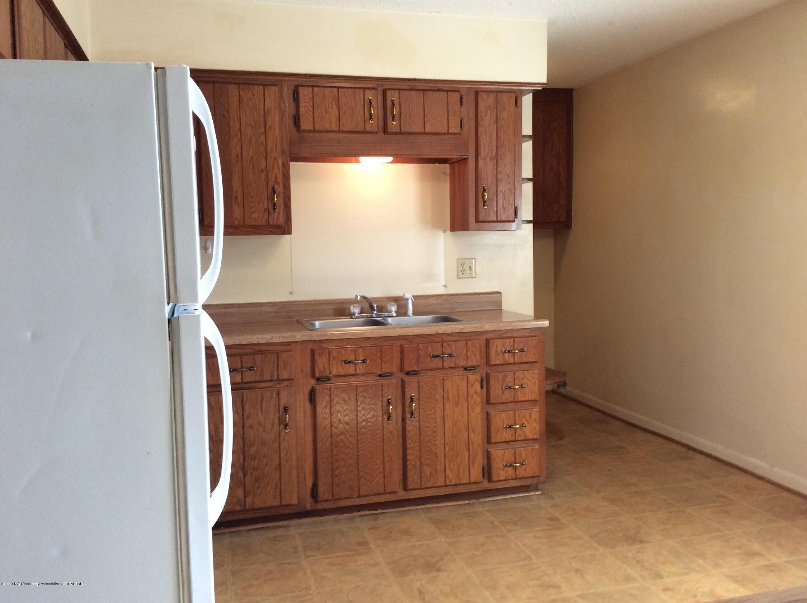 81 East Oak Grove Road Hernando, MS 38632 - Photo 5 of 30 image