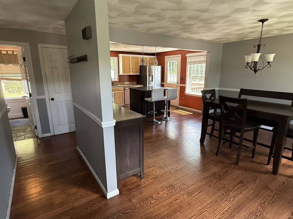 13 North Martin Road Amesbury, MA 01913 - Photo 4 of 14