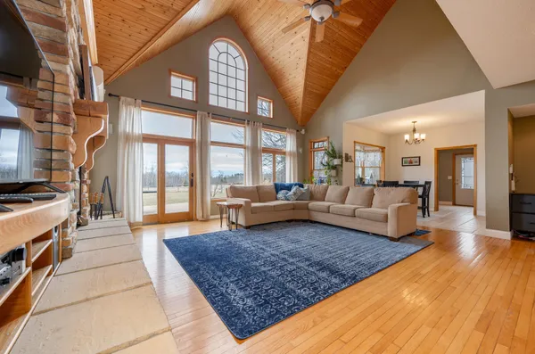 $775,000 | 34947 Hanna Road, Cohasset, MN 55721