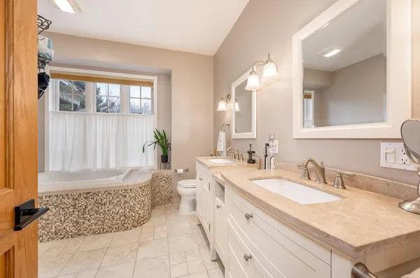 $775,000 | 34947 Hanna Road, Cohasset, MN 55721