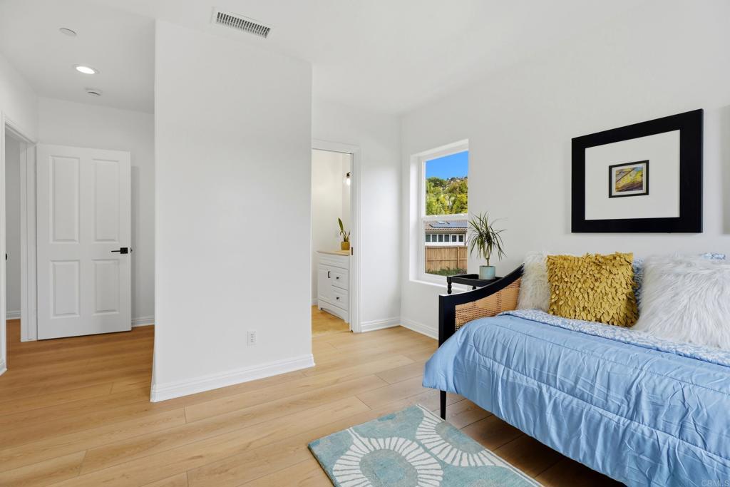 4305 Manchester Avenue Encinitas, CA 92024 - Photo 33 of 53