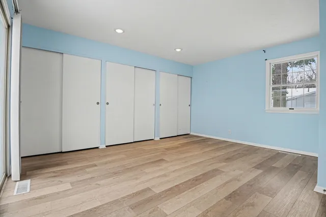 $179,900 | 3600 Beechwood Court, Elkhart, IN 46514