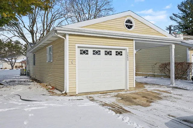 $179,900 | 3600 Beechwood Court, Elkhart, IN 46514