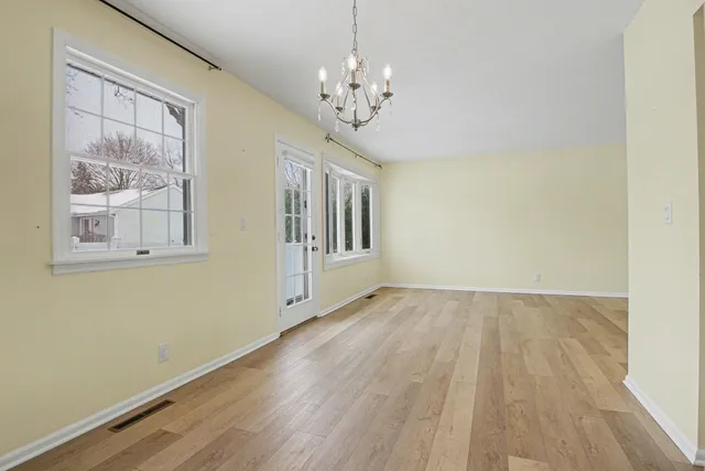 $179,900 | 3600 Beechwood Court, Elkhart, IN 46514