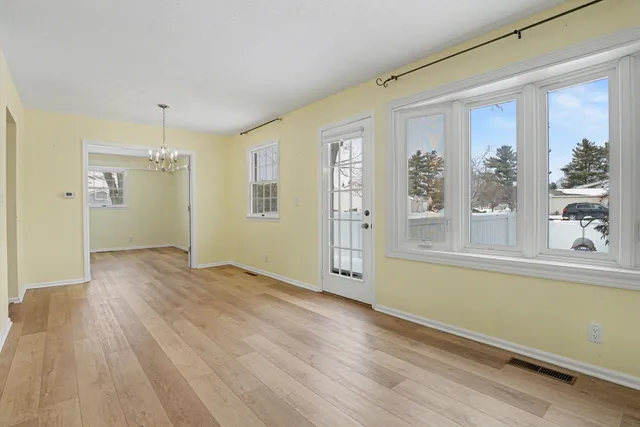 $179,900 | 3600 Beechwood Court, Elkhart, IN 46514