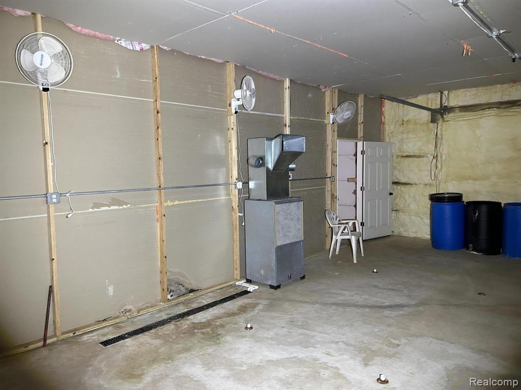 62769 Walnut Street Bangor, MI 49013 - Photo 18 of 29