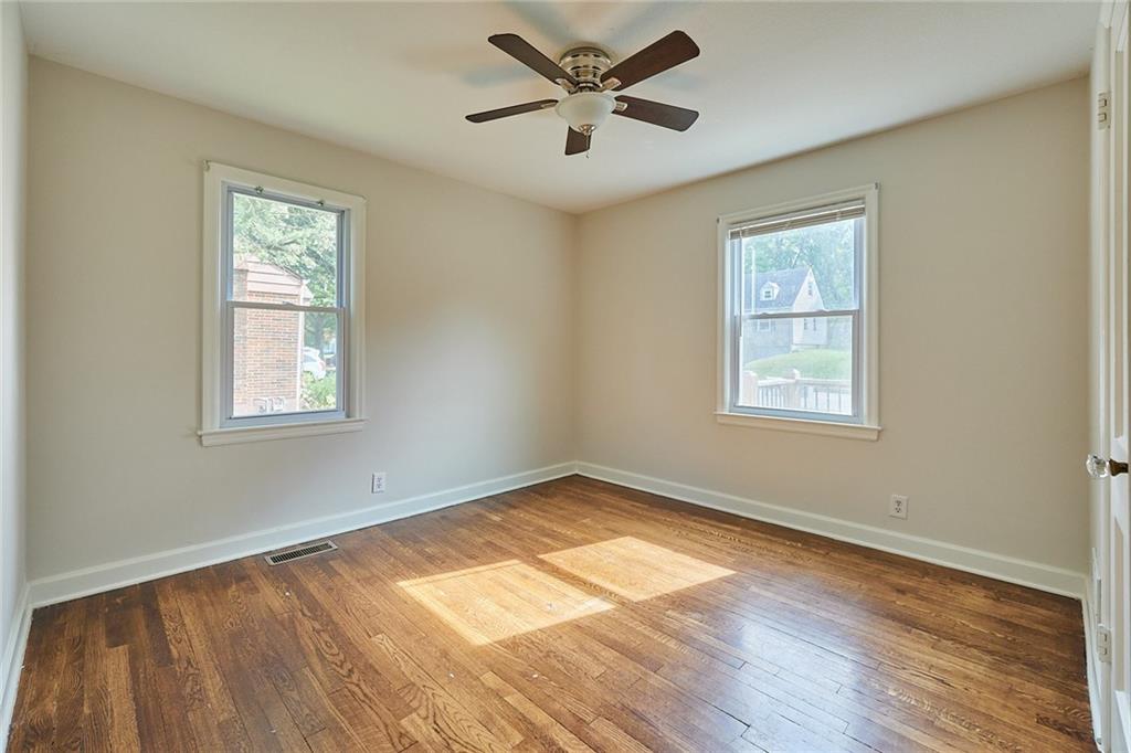 1214 West 25th Street South Independence, MO 64052 - Photo 12 of 29