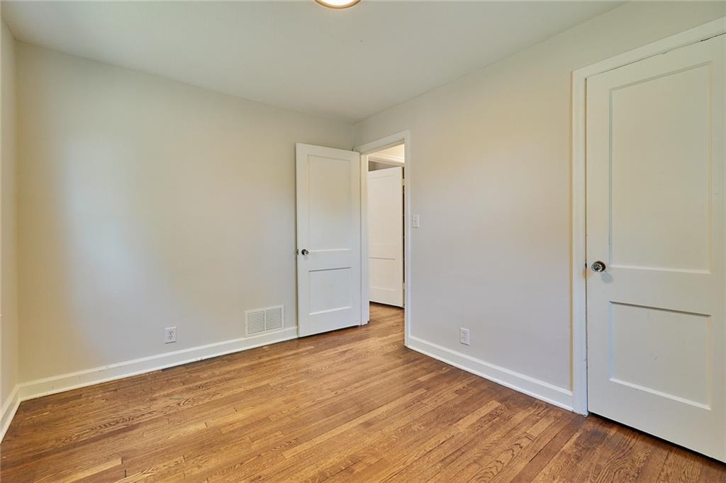 1214 West 25th Street South Independence, MO 64052 - Photo 14 of 29