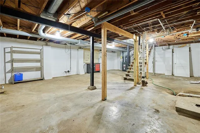 $169,000 | 1214 West 25th Street South, Independence, MO 64052