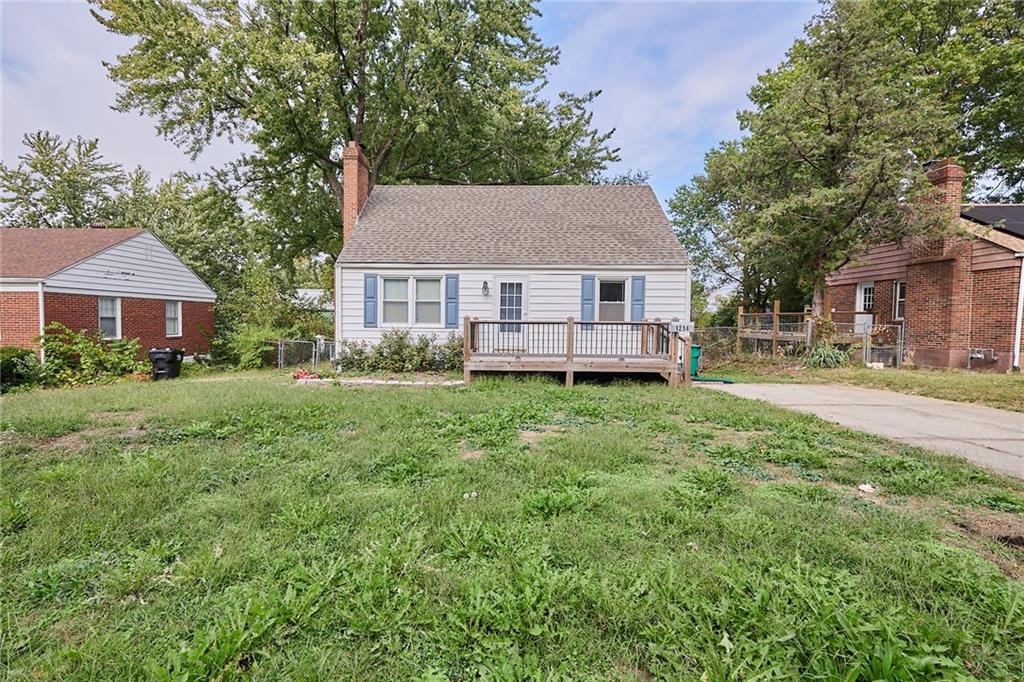 1214 West 25th Street South Independence, MO 64052 - Photo 4 of 29