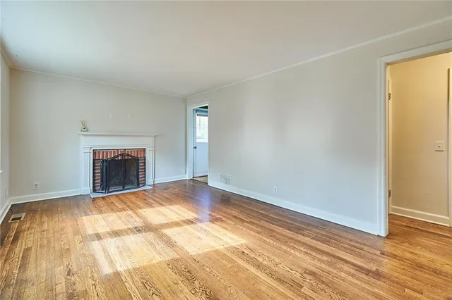 $169,000 | 1214 West 25th Street South, Independence, MO 64052