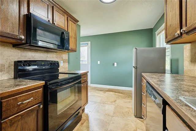 $169,000 | 1214 West 25th Street South, Independence, MO 64052