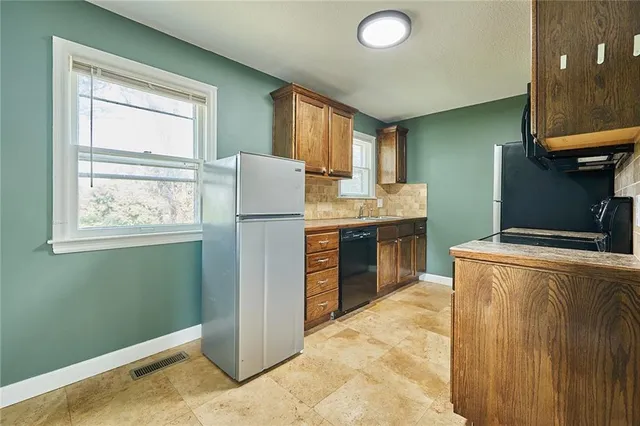 $169,000 | 1214 West 25th Street South, Independence, MO 64052