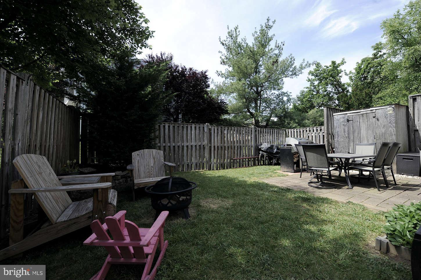 12125 Purple Sage Court Reston, VA 20194 - Photo 4 of 29 Rear Yard