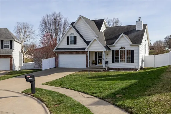 $350,000 | 4608 Heatherwood Court, St. Joseph, MO 64506