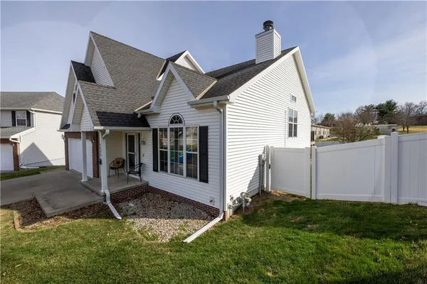 $350,000 | 4608 Heatherwood Court, St. Joseph, MO 64506