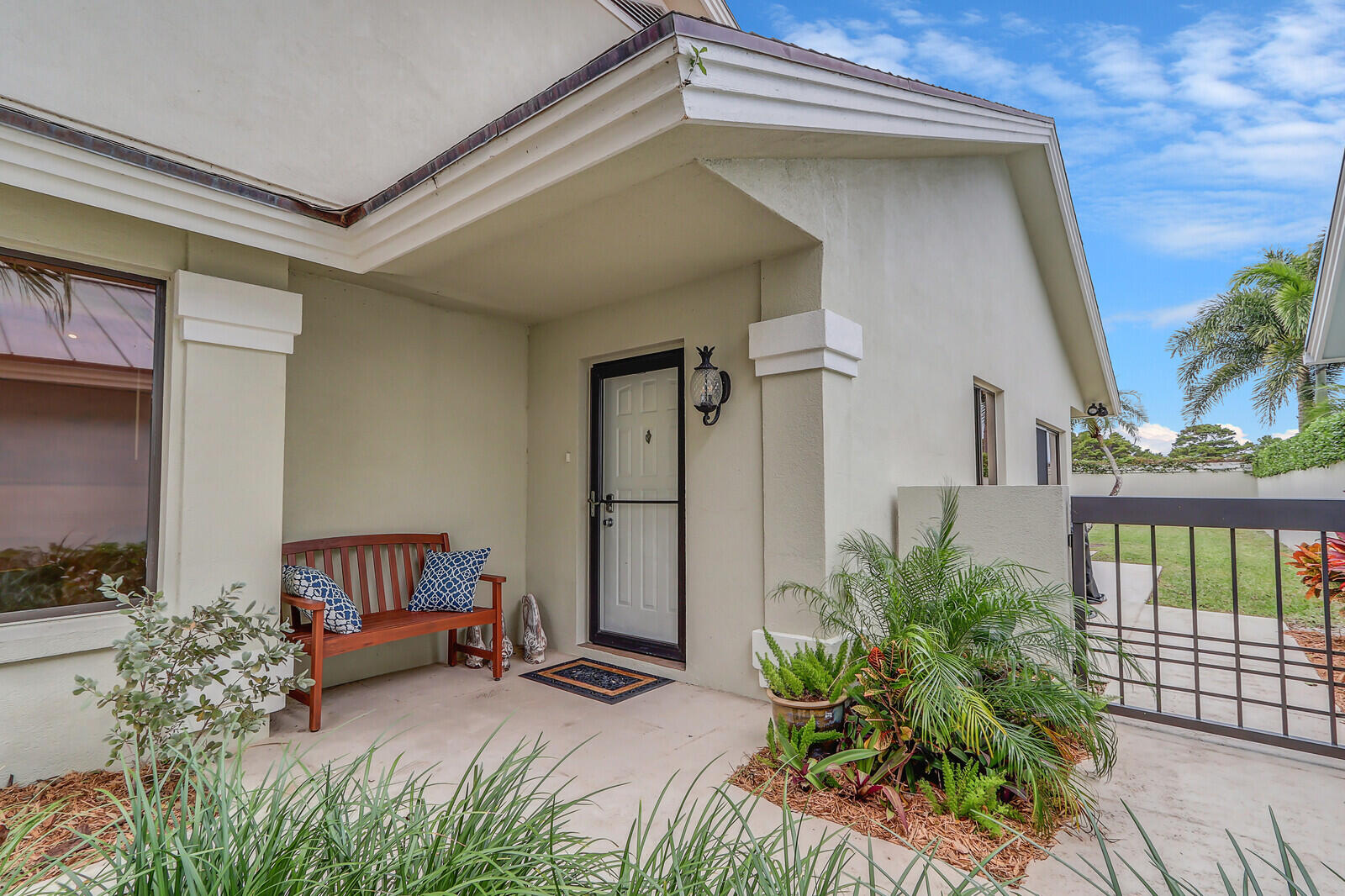 408 River Edge Road Jupiter, FL 33477 - Photo 3 of 41 04_Image_4_mls