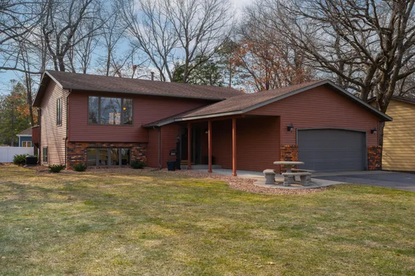 $289,900 | 2043 West Highview Drive, Sauk Rapids, MN 56379