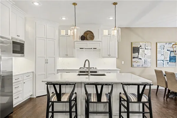 $665,000 | 12802 West 173rd Terrace, Overland Park, KS 66221