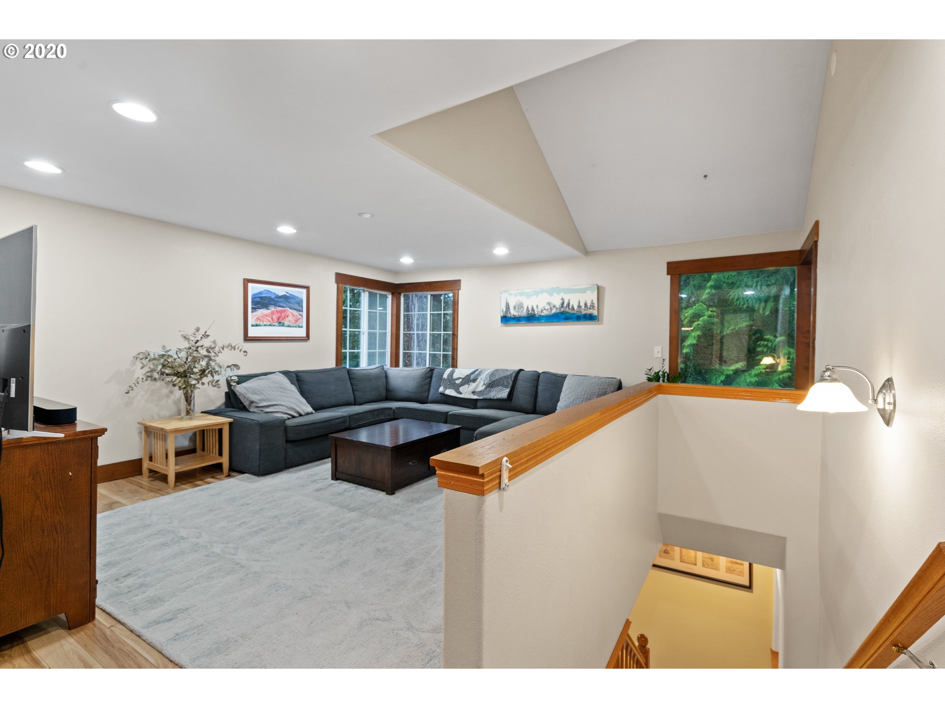 5135 Southwest 38th Place Portland, OR 97221 - Photo 13 of 32 Gallery Image 13