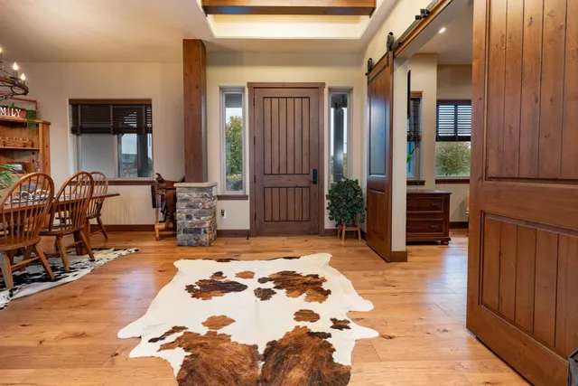 a view of livingroom with hardwood and furniture