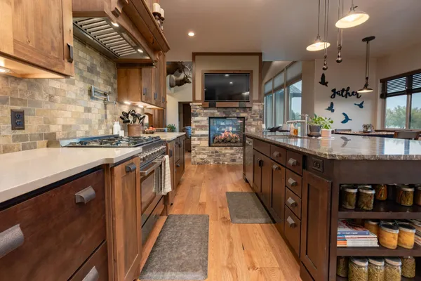 $1,800,000 | 1629 Camp Fire Court, Loma, CO 81524