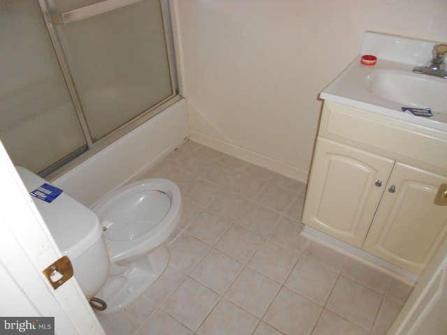 7609 North Point Road Edgemere, MD 21219 - Photo 17 of 22 Bath Unit