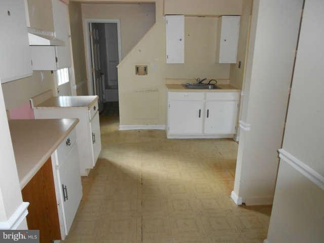 7609 North Point Road Edgemere, MD 21219 - Photo 19 of 22 Kitchen