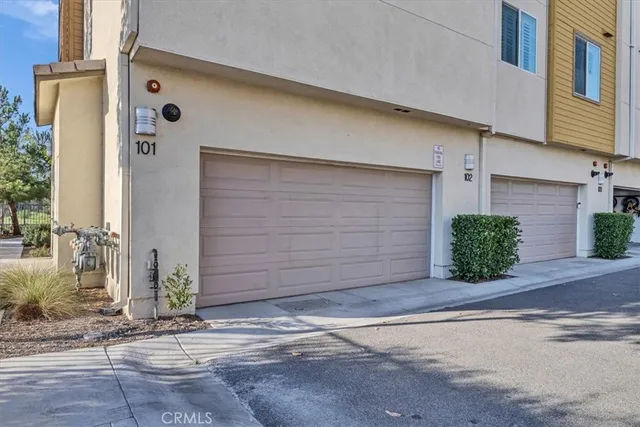$575,000 | 1038 Savi Drive, Unit 101, Corona, CA 92878