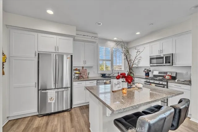 $575,000 | 1038 Savi Drive, Unit 101, Corona, CA 92878