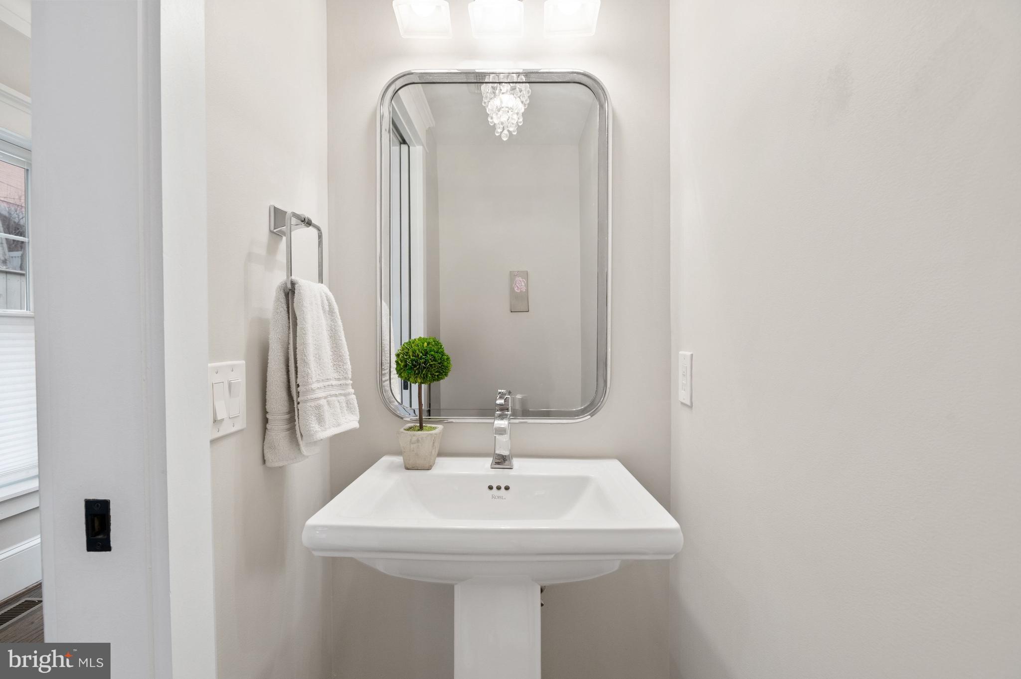 1921 35th Place Northwest, Unit 2 Washington, DC 20007 - Photo 10 of 29 Main level half bath