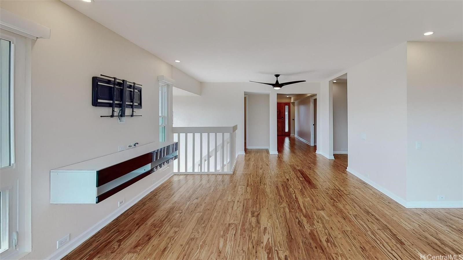 989 Kaluanui Road Honolulu, HI 96825 - Photo 8 of 25