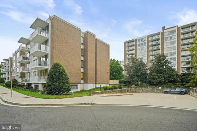 $479,000 | 410 O Street Southwest, Unit 306, Washington, DC 20024