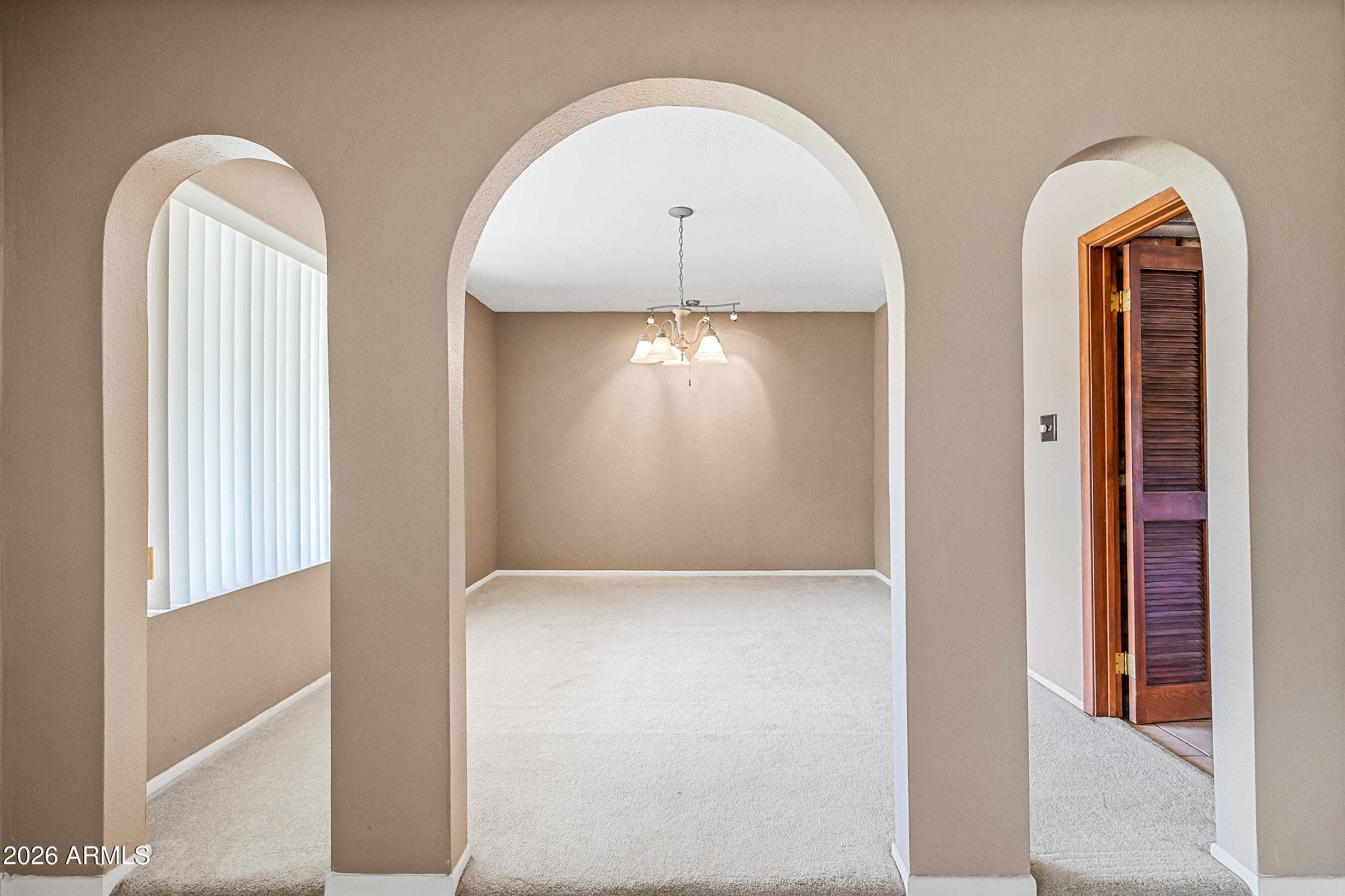 322 East Redfield Road Chandler, AZ 85225 - Photo 15 of 90 Dining Room