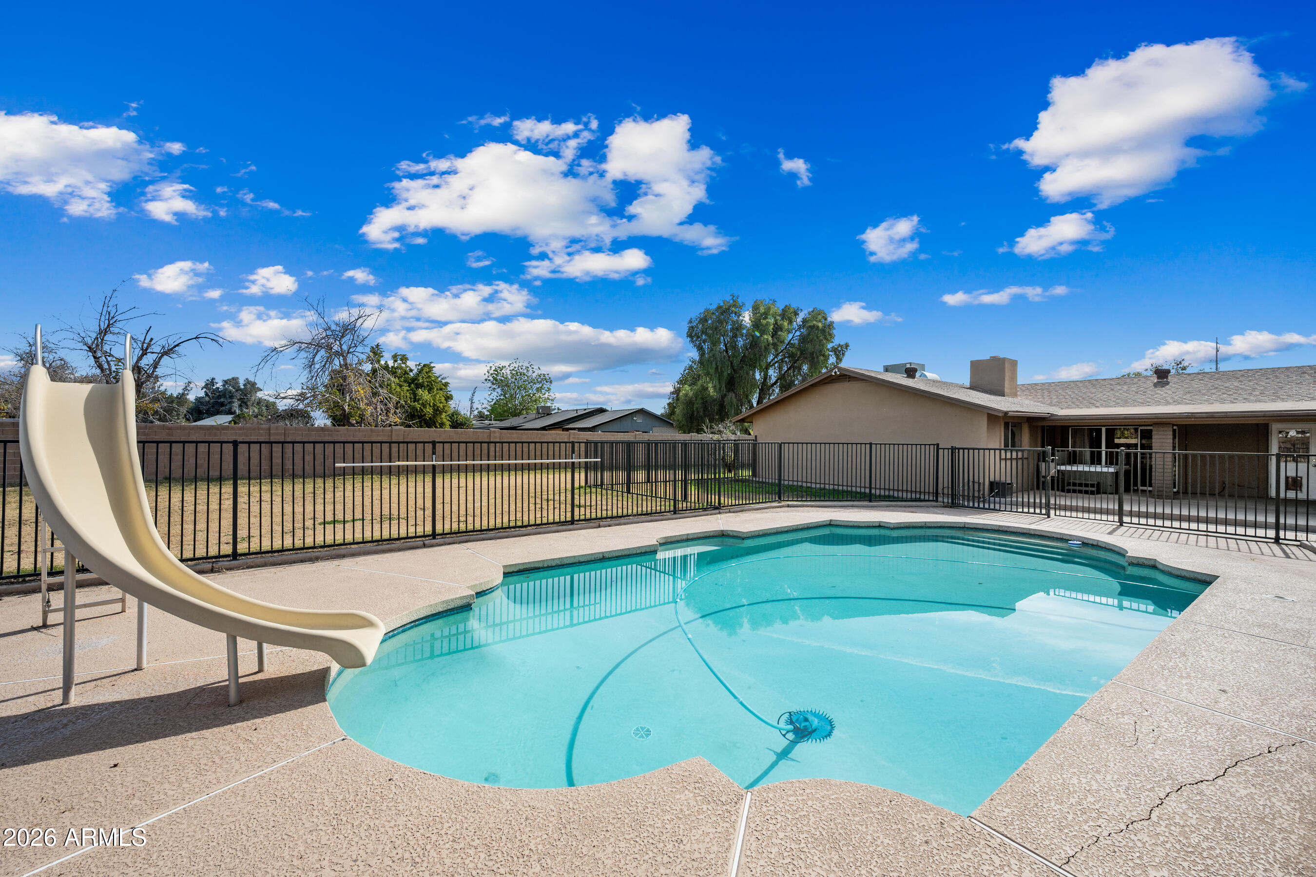 322 East Redfield Road Chandler, AZ 85225 - Photo 41 of 90 Extra Large Pool